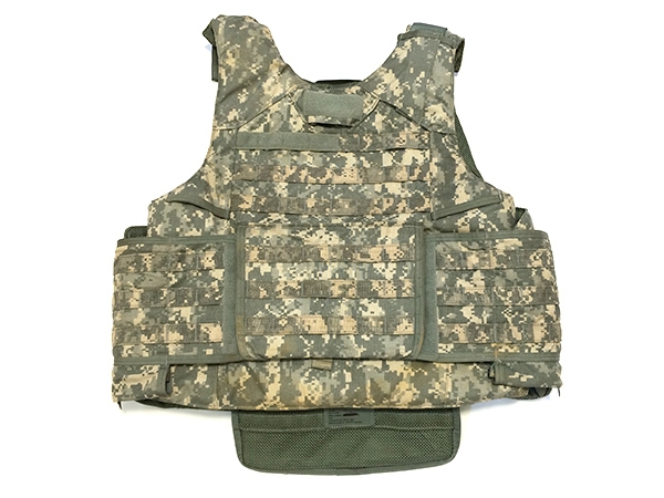 米軍実物 ARMY IOTV ボディアーマー L ソフトアーマー入り 陸軍