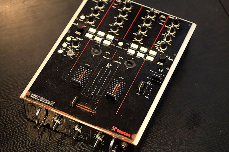 Vestax PMC-05ProIV - フェーダー交換