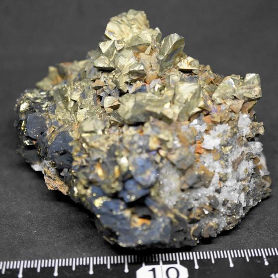 Komurominerals.com ＞ 日本産鉱物・JAPAN ＞ 東北地方 ＞ 黄銅鉱