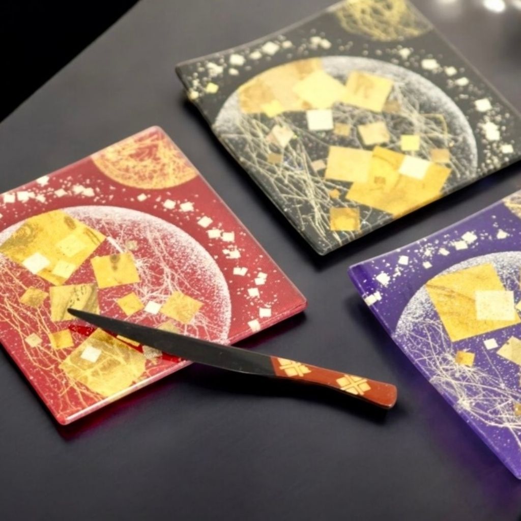 金彩友禅 ガラスの器 双子月切れ箔 10cm 角皿 – 漆器 高翆
