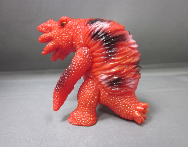 2016年4月24日の「スーフェス71」でヤモマークが最新作ピドゴンの