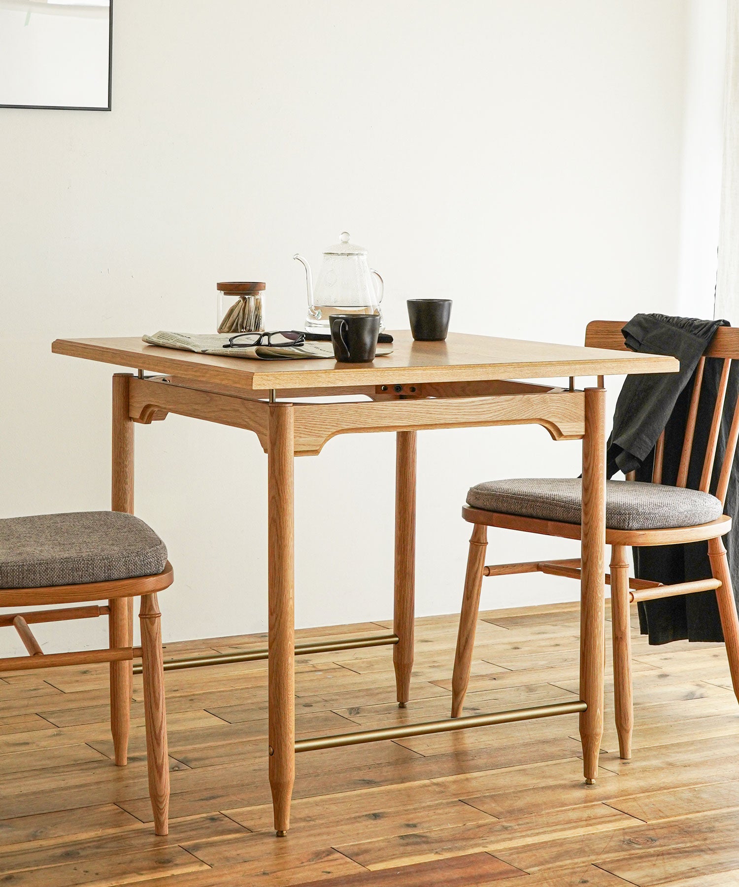 ecruxe（エクリュクス）EPI DINING TABLE 800 OAK | 高品質な安定感と