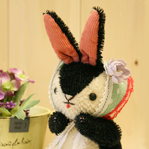 大塚 クニコ PARADIS*QUEUE Profile テディベア・アーティストミュージアム