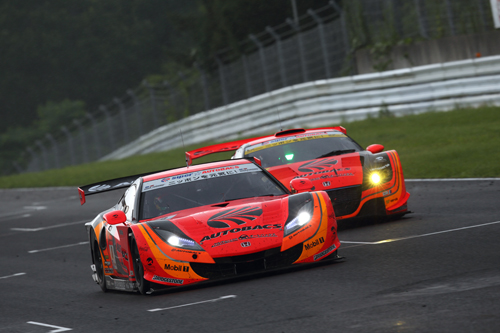 SGT:第4戦SUGO決勝 ARTA HSV-010が今季初優勝、GT300のARTA CR-Z GTと