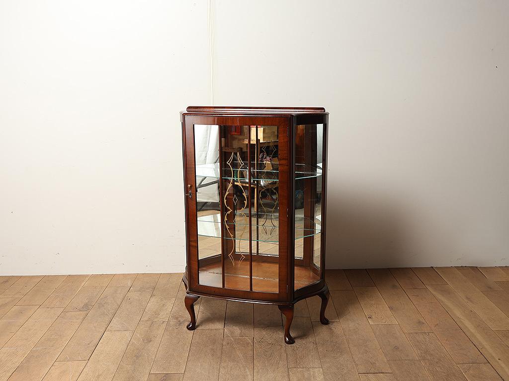 チャイナキャビネット | ロイズ・アンティークス | ヨーロッパの