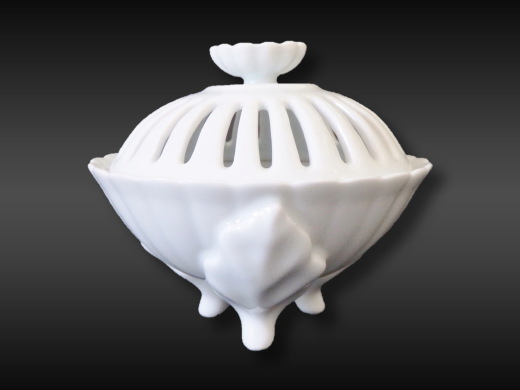 鍋島焼窯元 市川冬山 －作品紹介－ 香炉 白磁