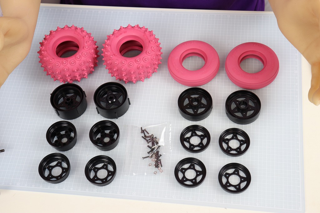 ドールとタミヤ「ホーネット by JUN WATANABE」 (組立編4＆撮影編)