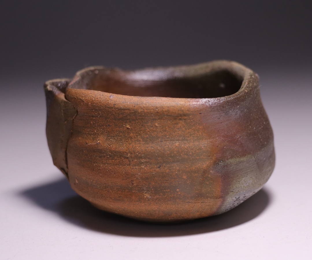 中村和樹 作 「備前割高台ぐい呑」 ～備前焼専門卸小売店 川口陶楽苑～