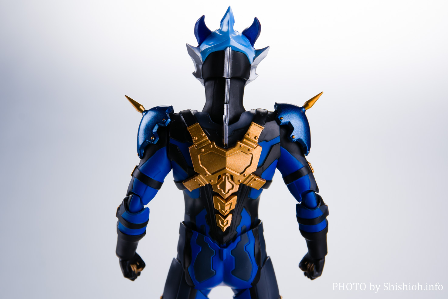レビュー】 S.H.Figuarts ウルトラマントレギア