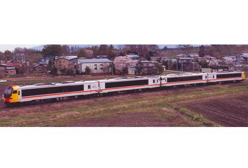 楽天市場】キハ48 リゾートしらかみ くまげら 増備車連結 4両セット