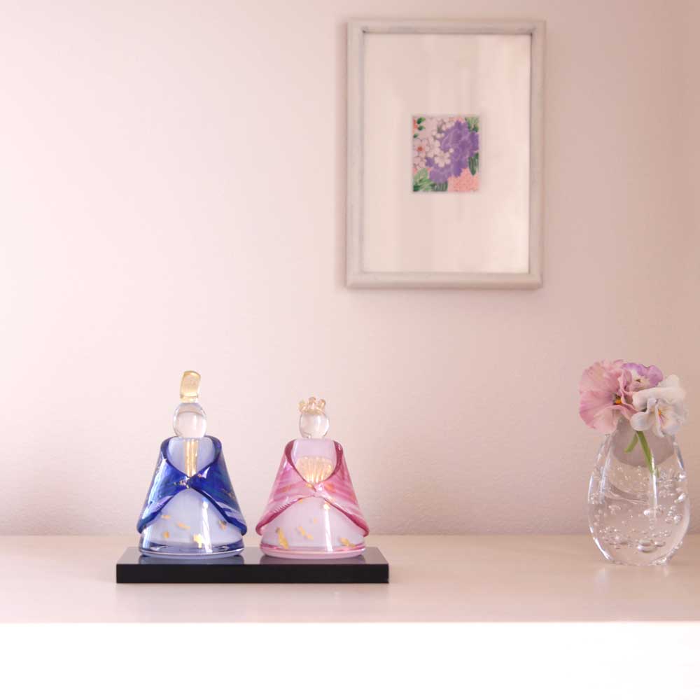 楽天市場】ガラスの雛飾り 春の風 (瑠璃色・紅色) 桐箱入 FIORETTO