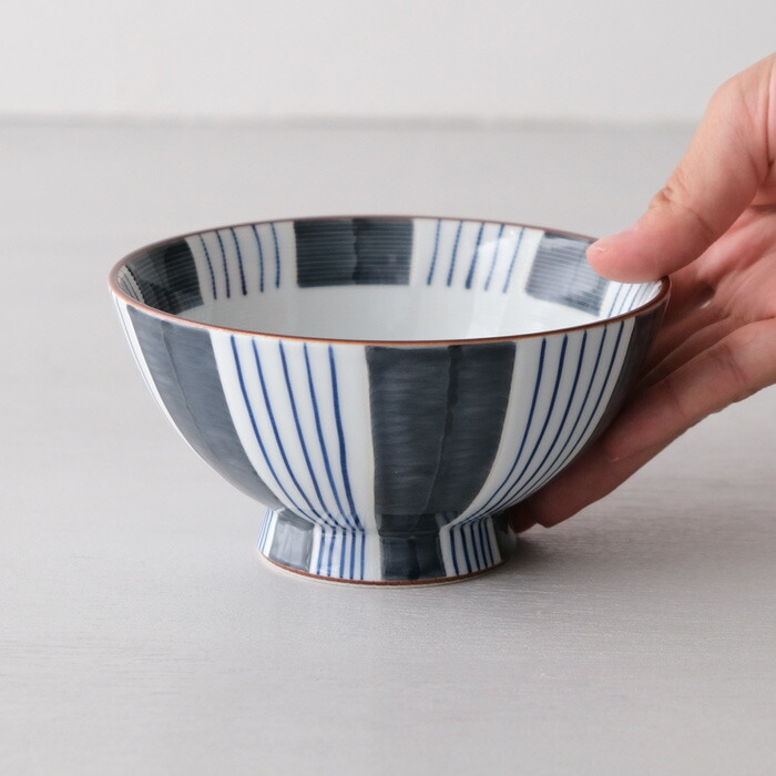 楽天市場】波佐見焼 濃十草 飯碗(特大) Φ14×高さ7cm 500ml 約290g 磁器