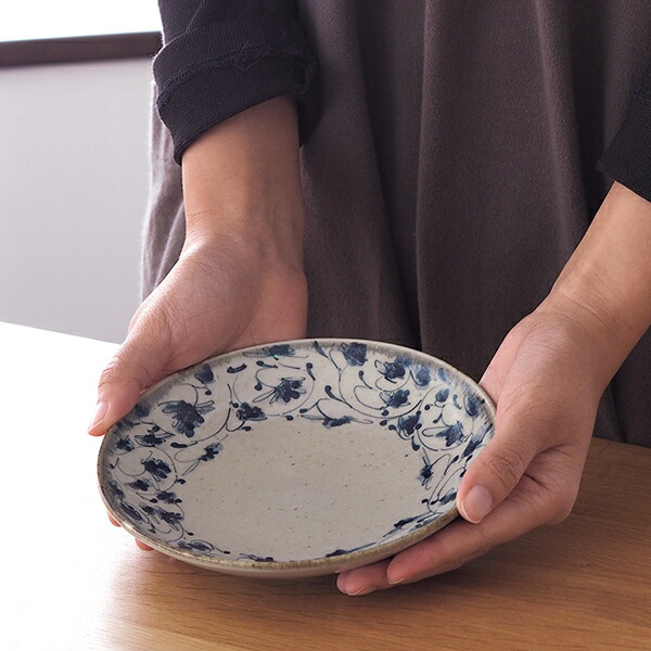 楽天市場】【25日限定クーポン対象】石井桃子 花唐草 5寸皿 / 和食器