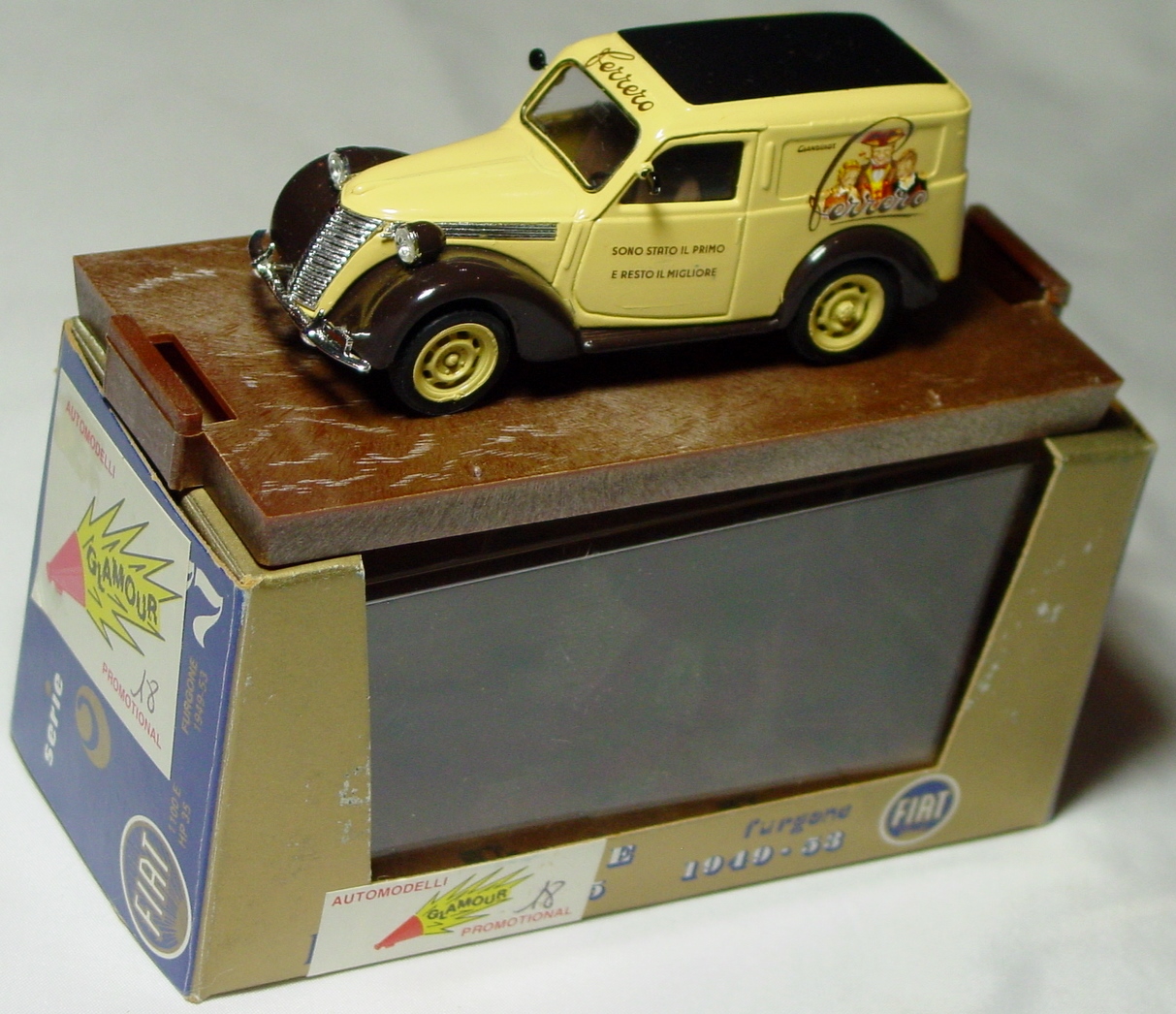 43 - BRUMM Fiat Fergone 1949-53 Glamour Promo 18