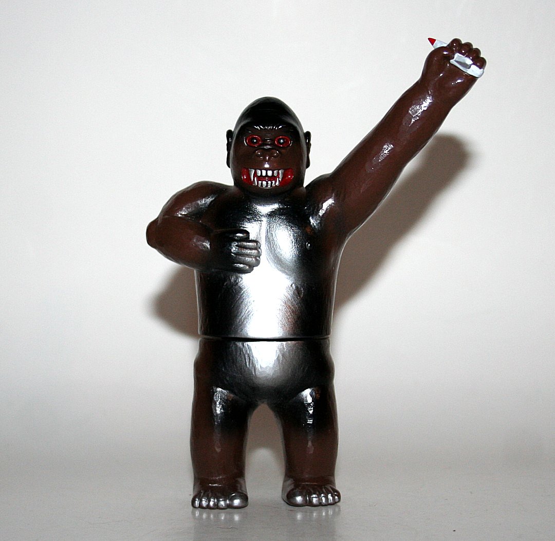 Yahoo!オークション ソフビ trash goodz 蓄光 おおきいゴリラ