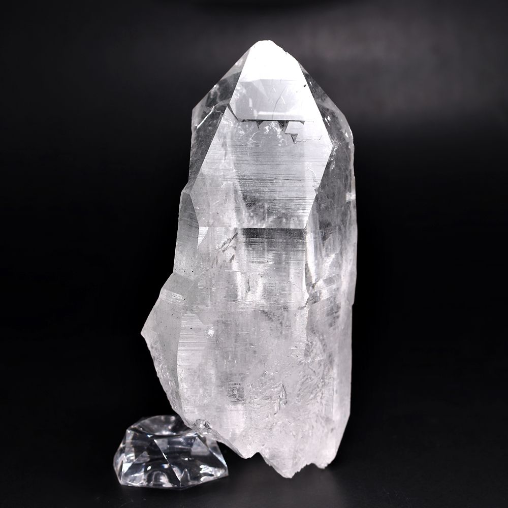 インド/マニハール産ヒマラヤ水晶グリーンファントムトライゴーニック