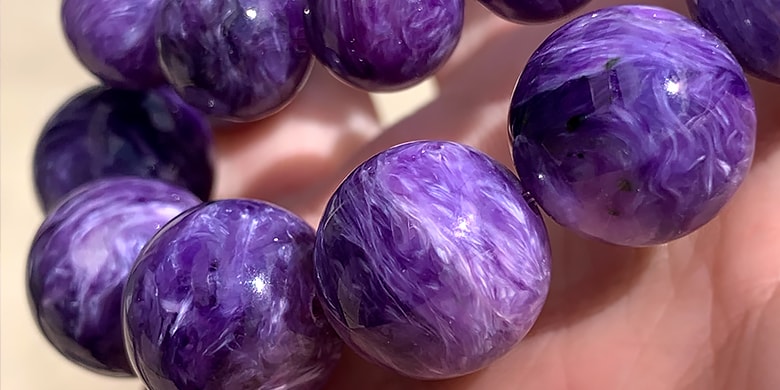 チャロアイトは紫のマーブルが美しい三大ヒーリングストーン - 埼玉県