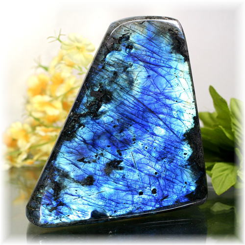 マダガスカル産]ラブラドライト磨き原石（置物） - 埼玉県吉川市の