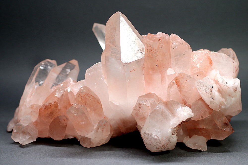 特別価格/インド/マニカラン産]ヒマラヤ水晶クラスター/原石（ピンク