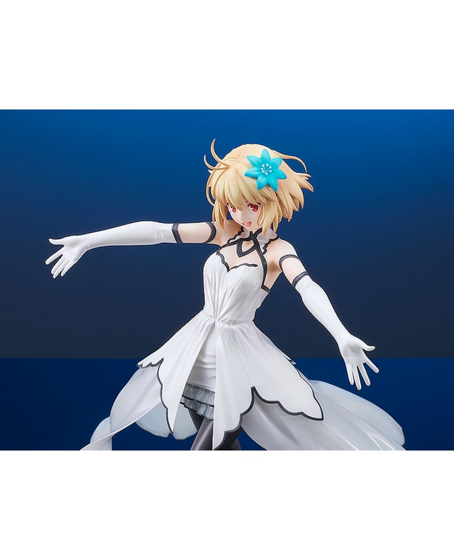 月姫』白のドレスと、スラリと伸びた細い足…！「アルクェイド