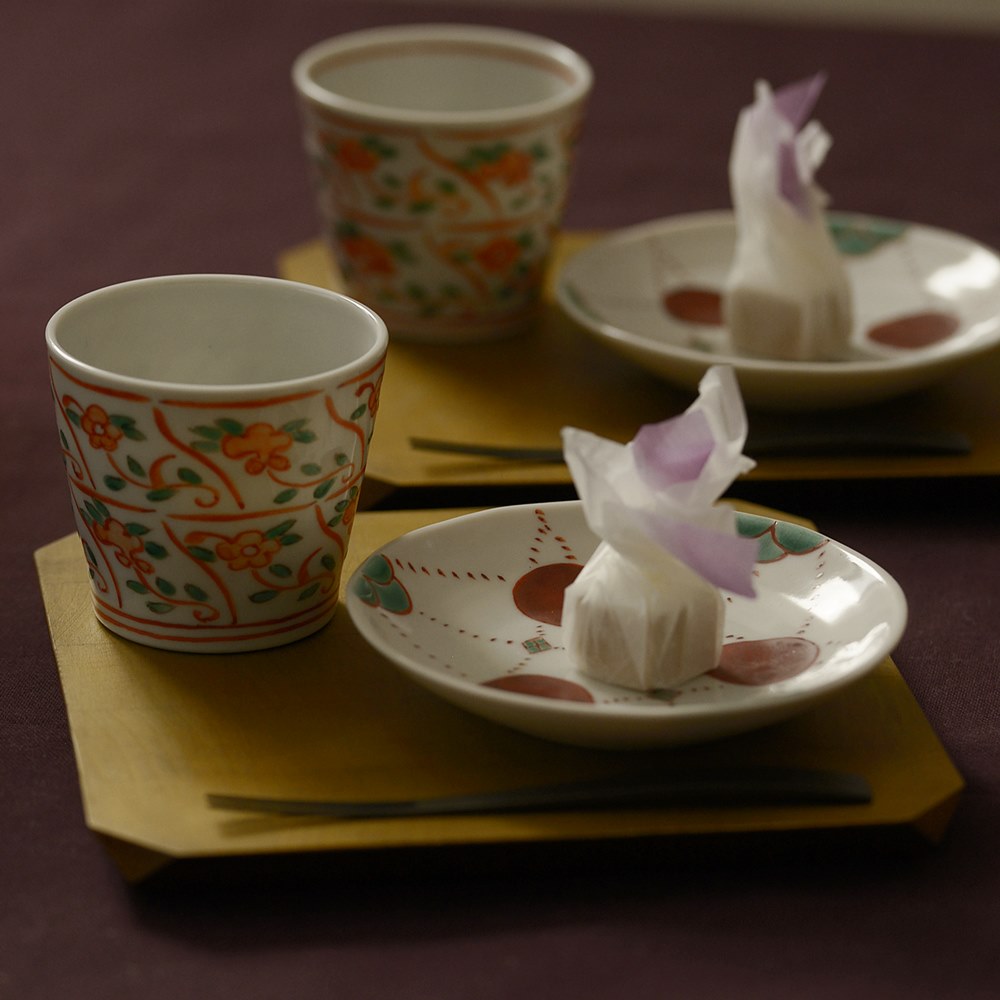 瑛生の器（九谷美陶園）｜瑛生の器 九谷美陶園 赤玉文様三・五寸皿