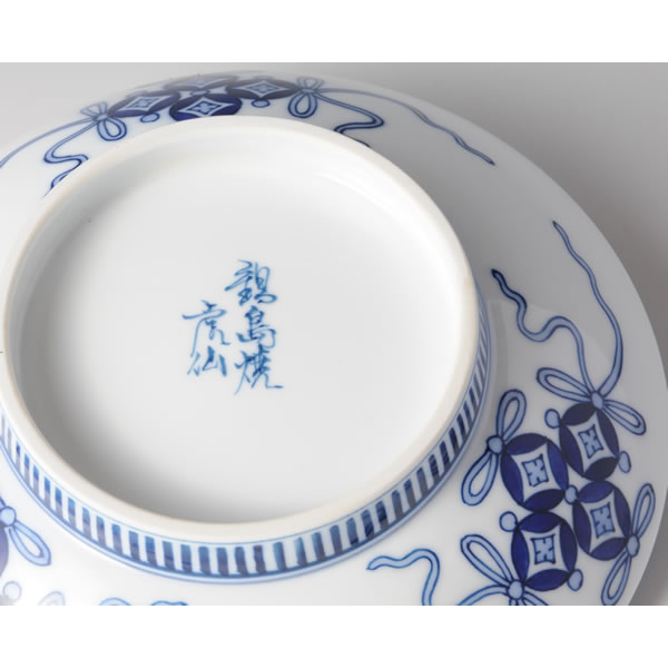 Japan Pottery Net / 色鍋島青海波宝尽くし文五寸高台皿