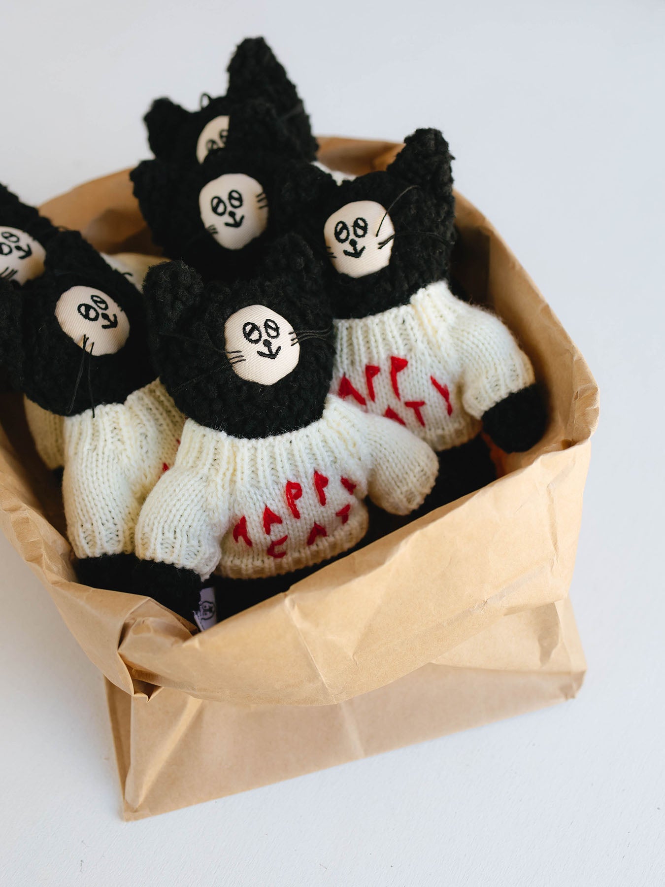 坂巻弓華 HAPPY CAT ぬいぐるみ｜オブジェ・ぬいぐるみ｜オルネ ド