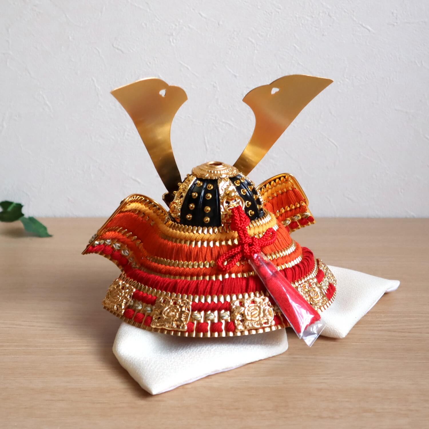 最新作 選べる兜2種類 ☆ 伝統工芸士 誠山作 7号 (赤/紺)糸 金小札