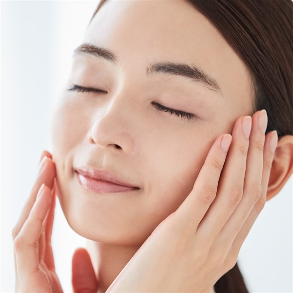 Wオイルイン クリーム: シリーズから探す / ナリスオンラインストア