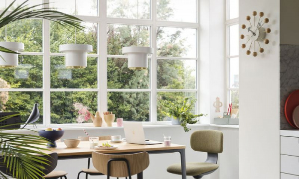 ボールクロック φ33cm / ナチュラルVitra（ヴィトラ） | 公式通販 家具