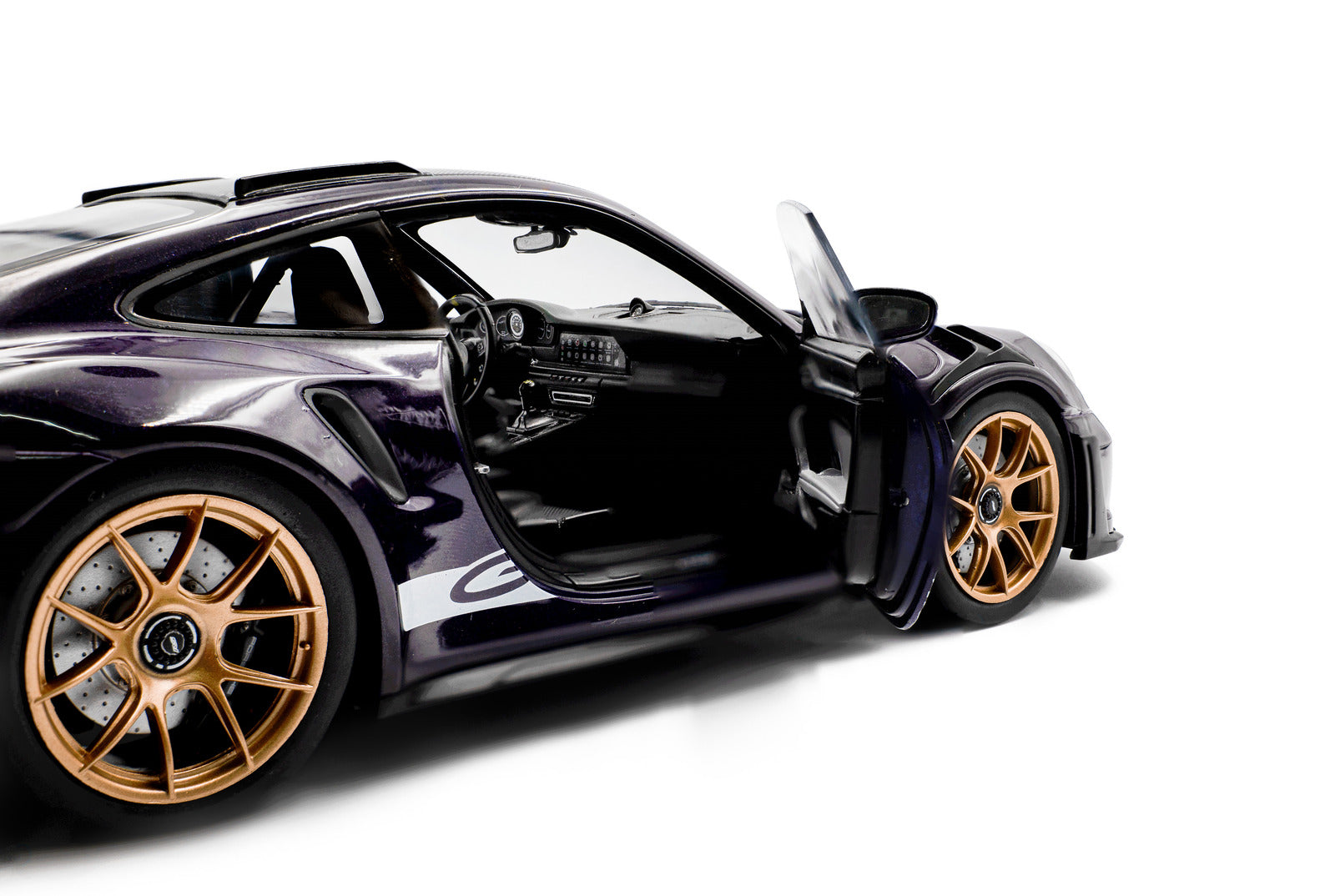 Solido 2024 Porsche 911 992 GT3 RS Weissach Pack Purple