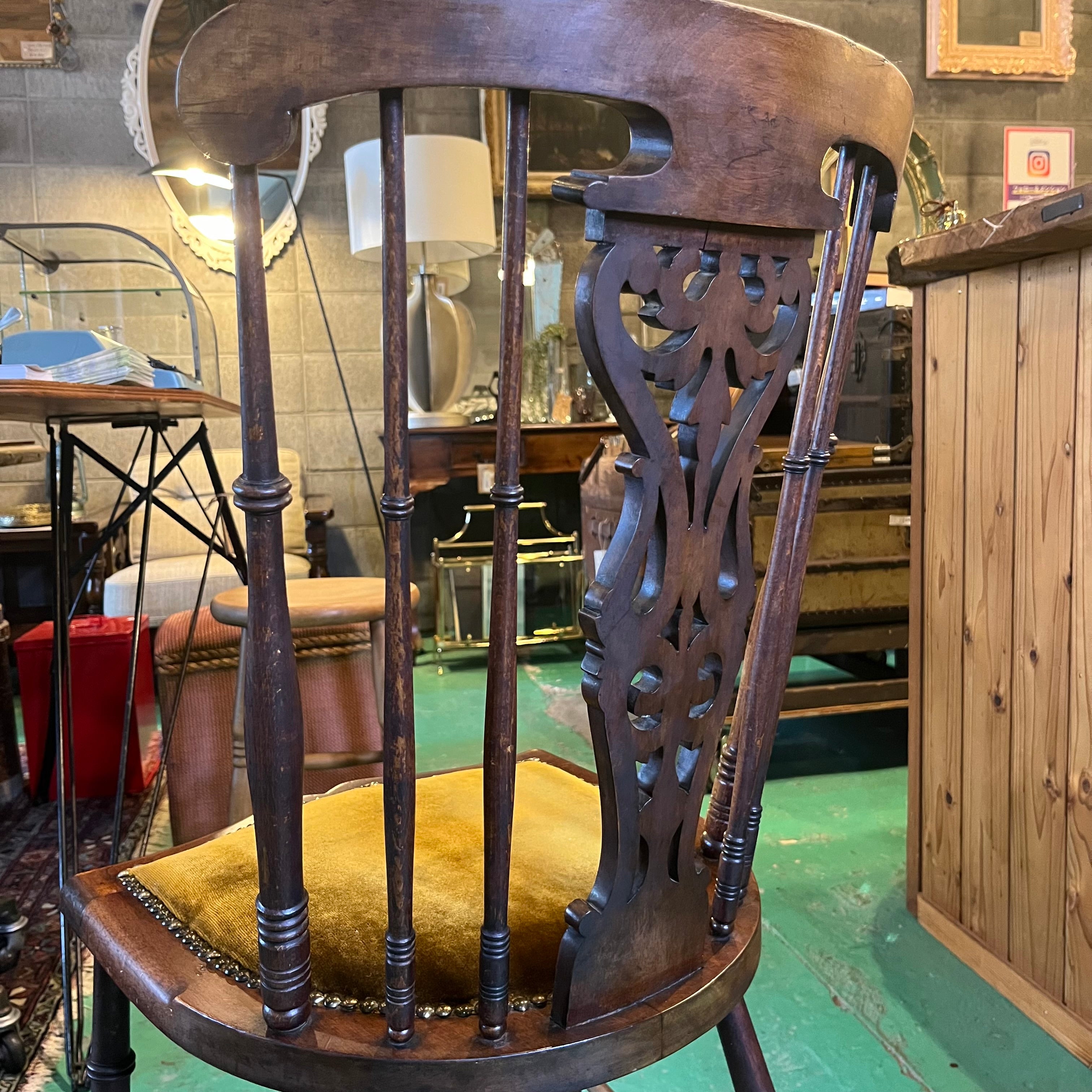 英国アンティーク ウィンザーチェア ベロア座面 深緑 椅子 かわいい