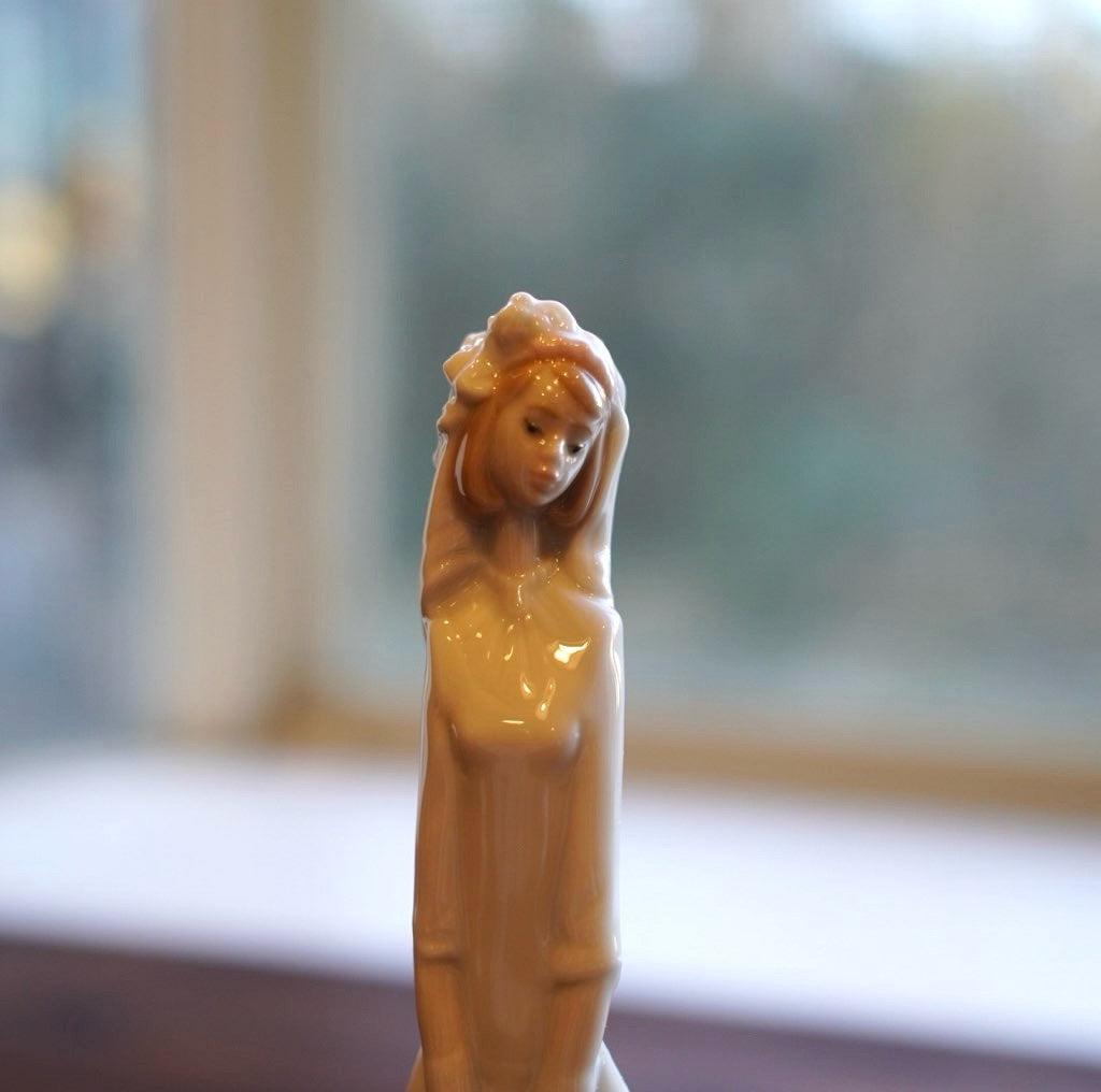 リヤドロ / LLADRO ブライダルベル フィギュリン スペイン 磁器