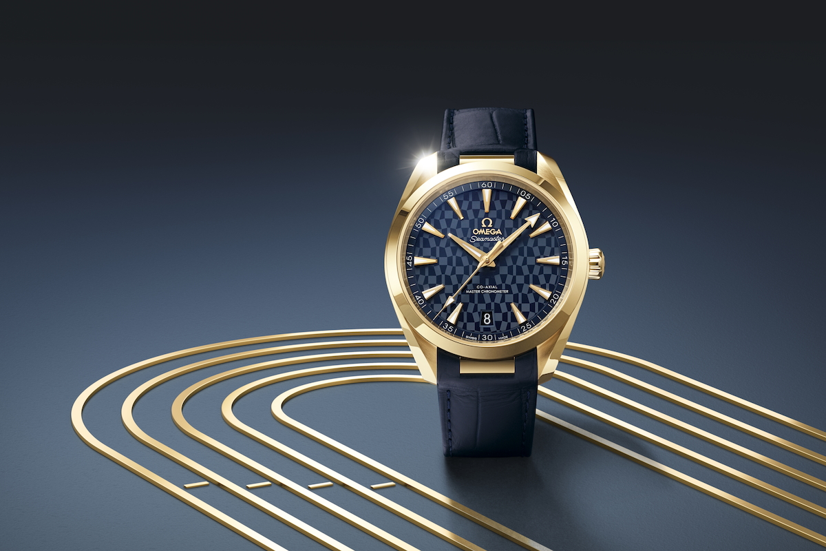 オメガ「シーマスター アクアテラ 東京2020」に金メダル色の特別モデル