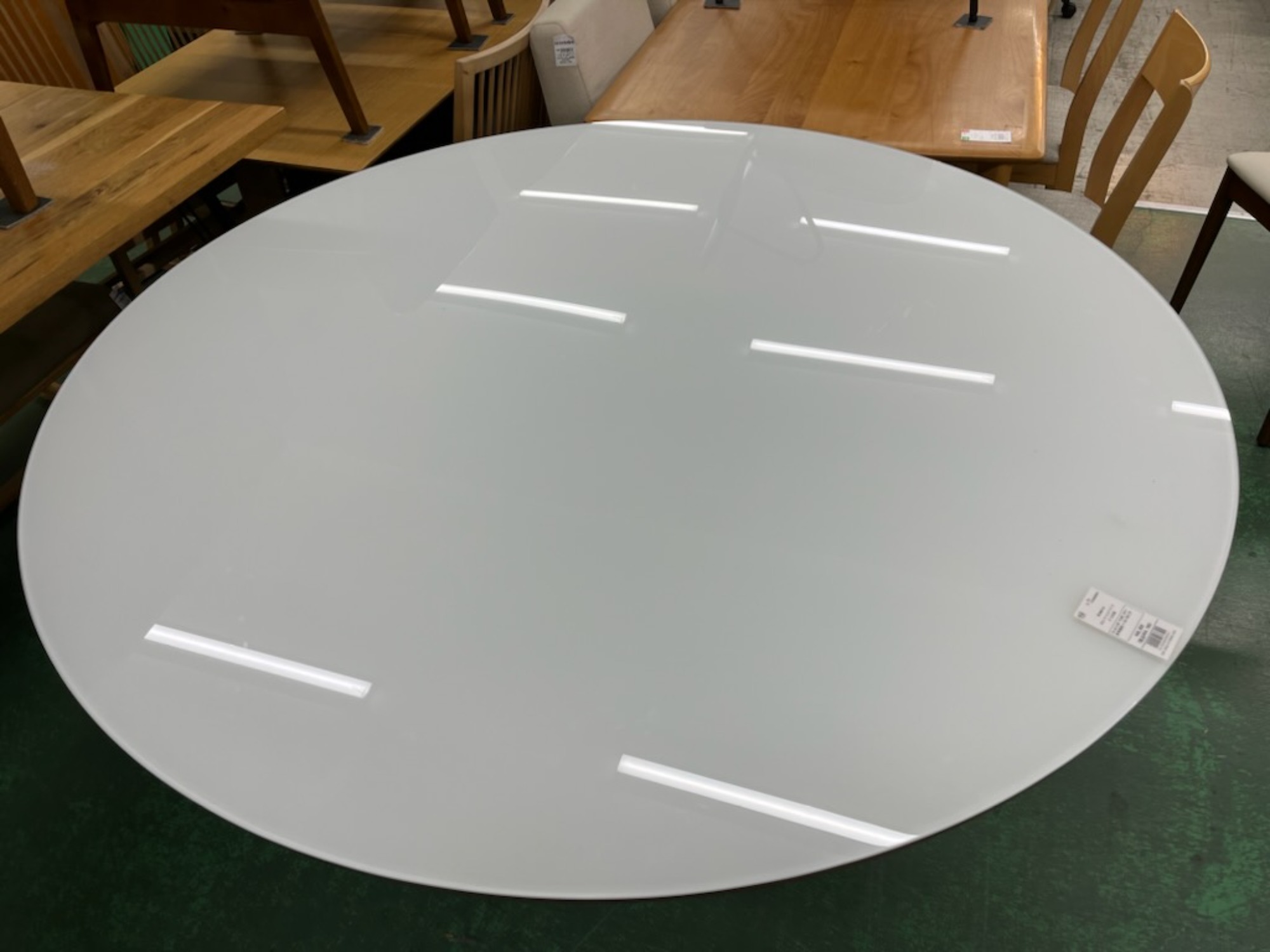 Armonia/アルモニア】PIANEシリーズ ラウンドダイニングテーブルのご