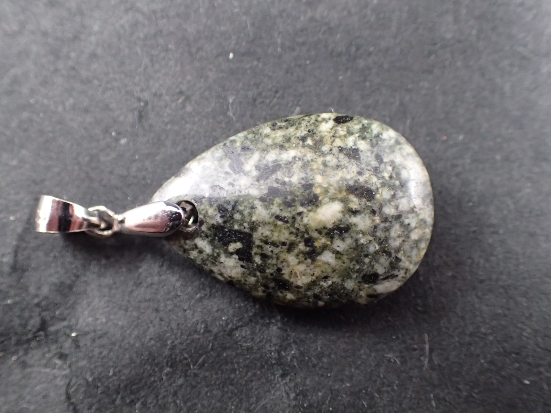 最高品質とおのの銘石（岩手県遠野産） TOP SV ｜石の販売専門店【vec