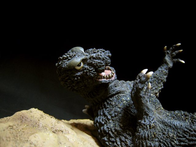 □モスラ対ゴジラ・静之浦の死闘 完成品+パラダイス モスラ幼虫</FONT