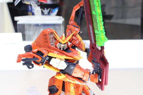 特別企画】【ガンダムベース撮り下ろし】「FULL MECHANICS 1/100