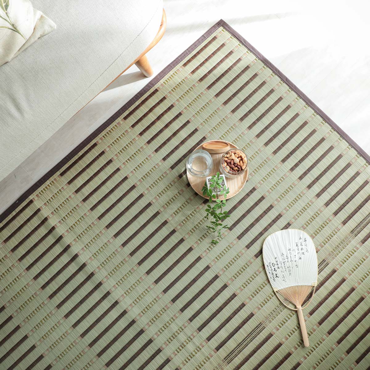 天然い草100％。掛川織の柄上敷き『衣津弥(いつみ) ブルー』 江戸間2