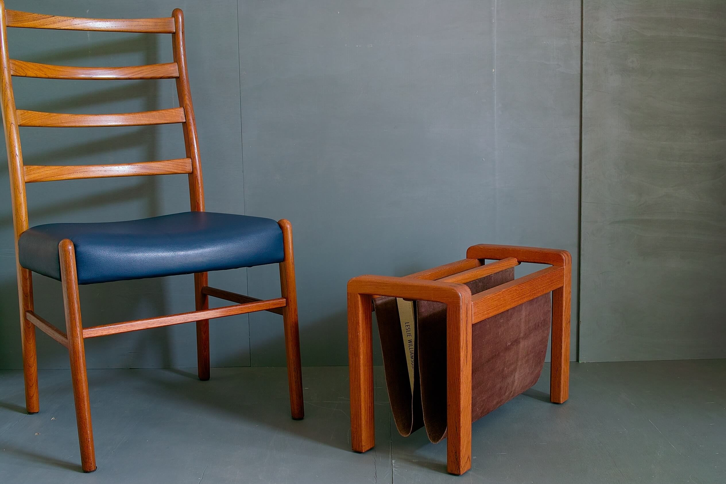 No.7783「チーク×スウェードマガジンラック：SALLING STOLEFABRIK