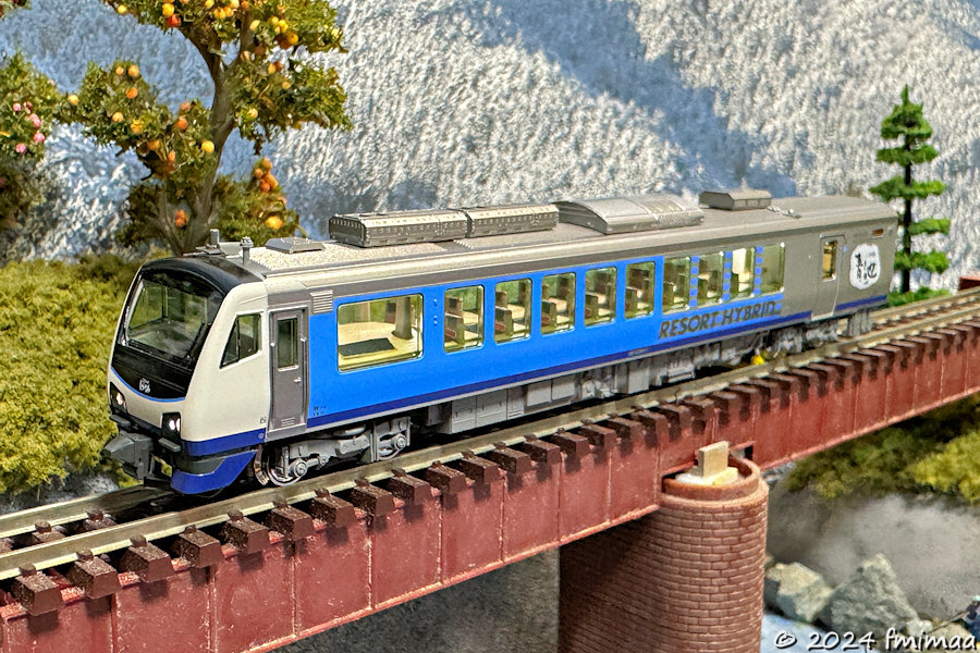 HB-E300系 リゾートしらかみ青池編成 入線整備 その1 - ナマケモノ写真館