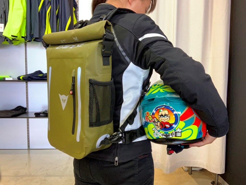 急な雨でも安心なバックパック【EXPLORER WP BACKPACK 15L 】