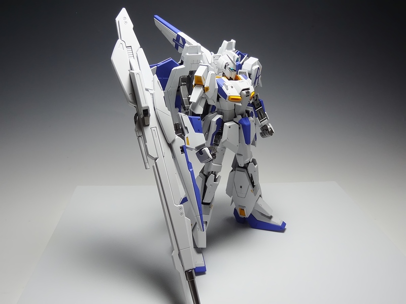 全塗装【プレミアムプラス完成品】バンダイ MG 1/100 「アムロ専用
