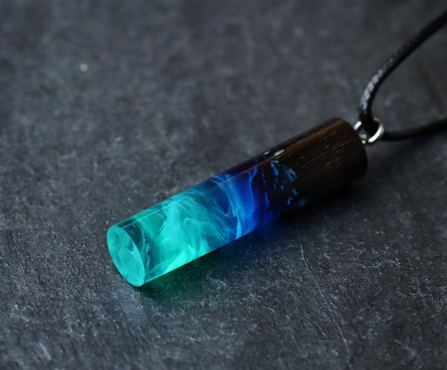 送料無料 10%OFF】リトアニア おそろいのネックレス ウッドレジン