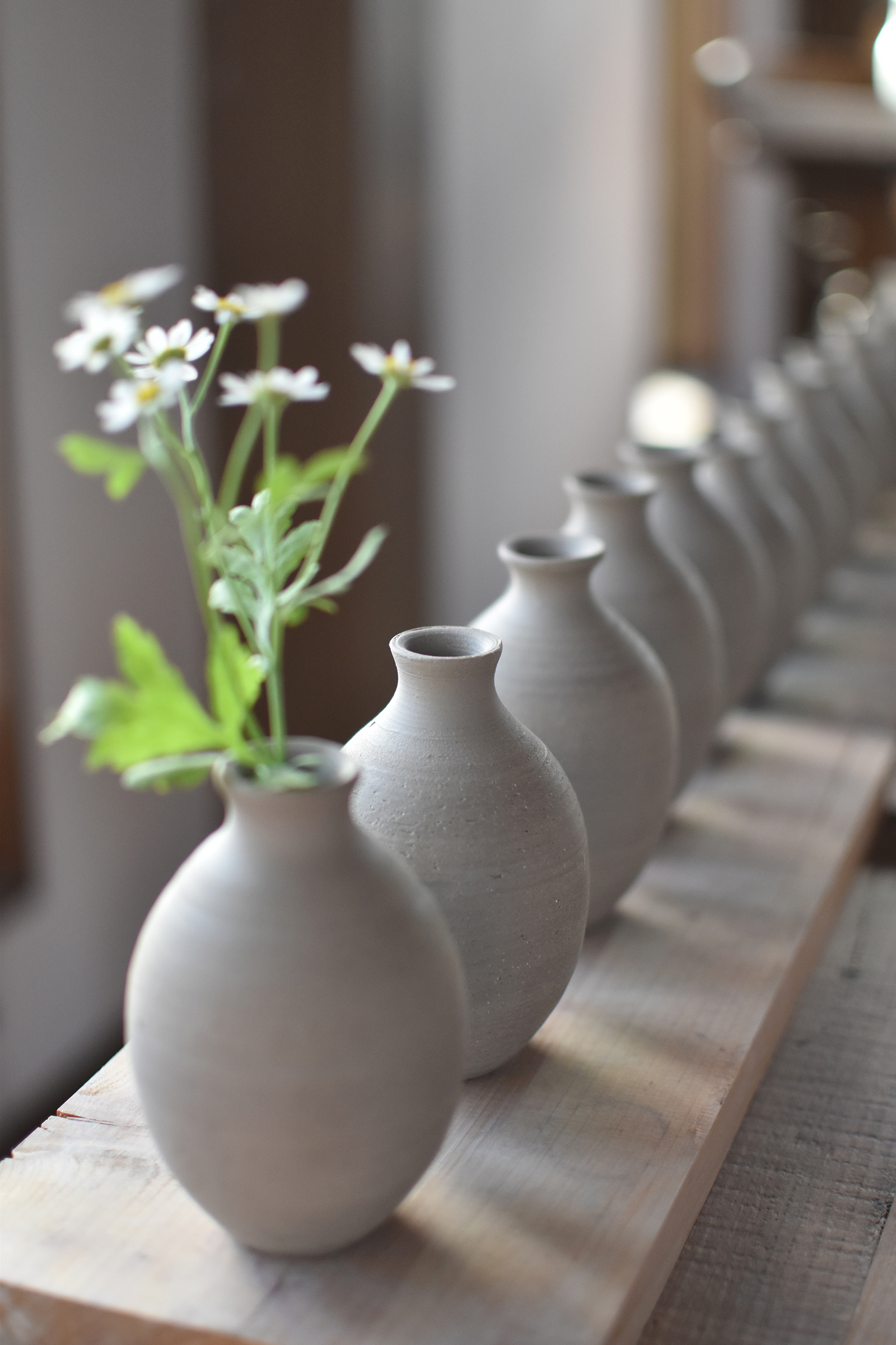 北欧フィーカ｜デンマークと花の器。セラミックアーティスト、Aya