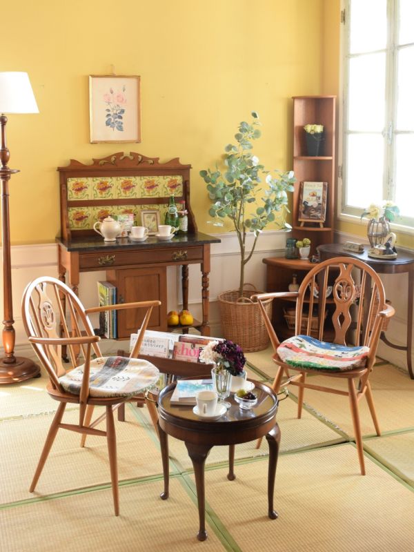 アンティークのおしゃれなサイドテーブル、キドニー型のオケージョナル