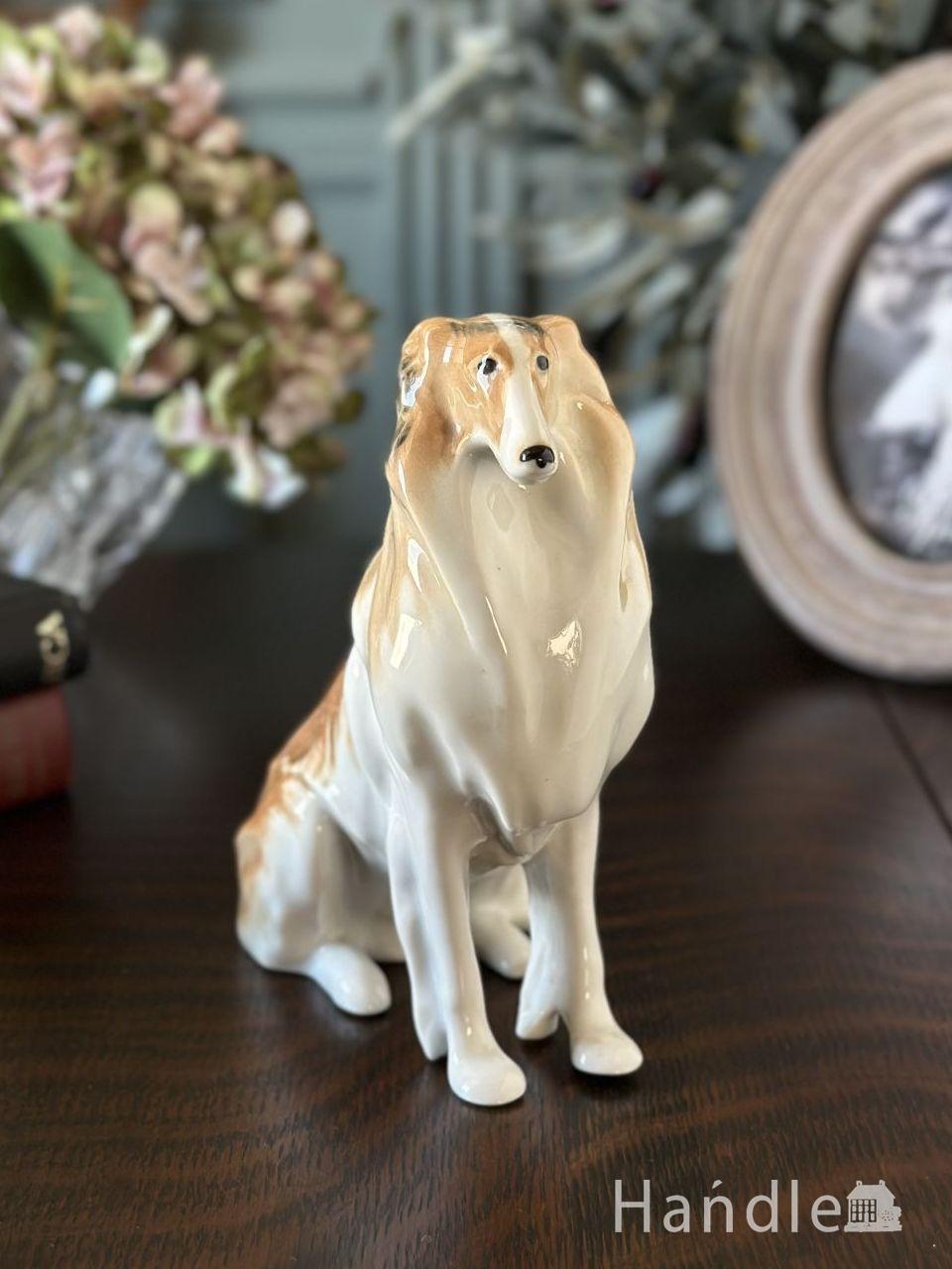 イギリスで見つけたアンティークのフィギュリン、表情が可愛いコリー犬