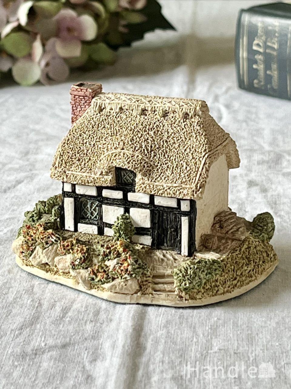 英国から届いたLilliput Lane（リリパットレーン）、瓦屋根と石造りの