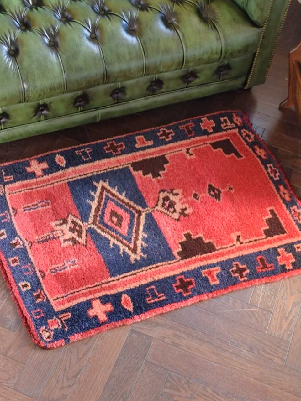 ビンテージのおしゃれな絨毯、トルコから届いたマラティアのトライバル