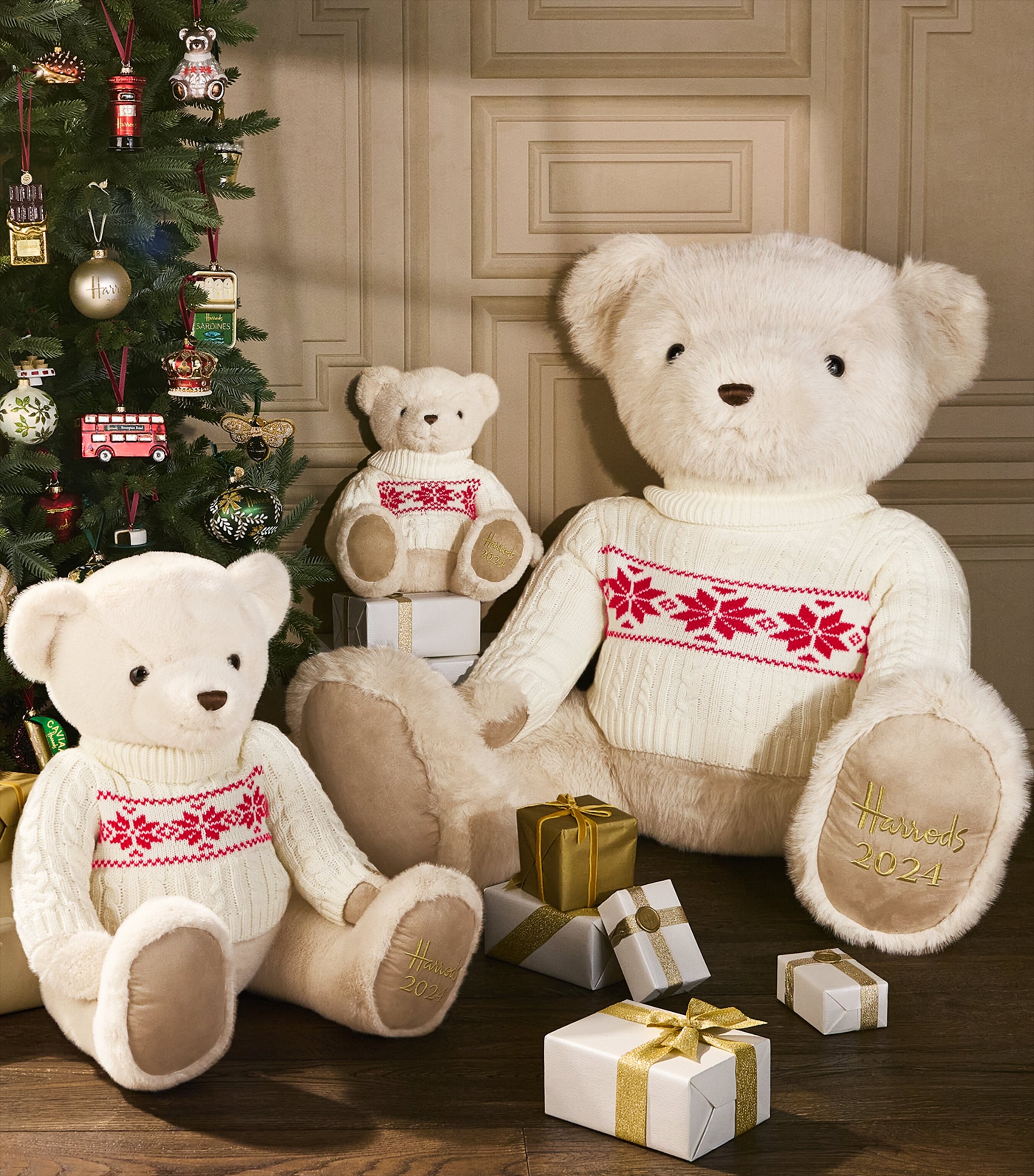 Harrods Christmas Bear 2024 Noah (34cm) | Harrods US